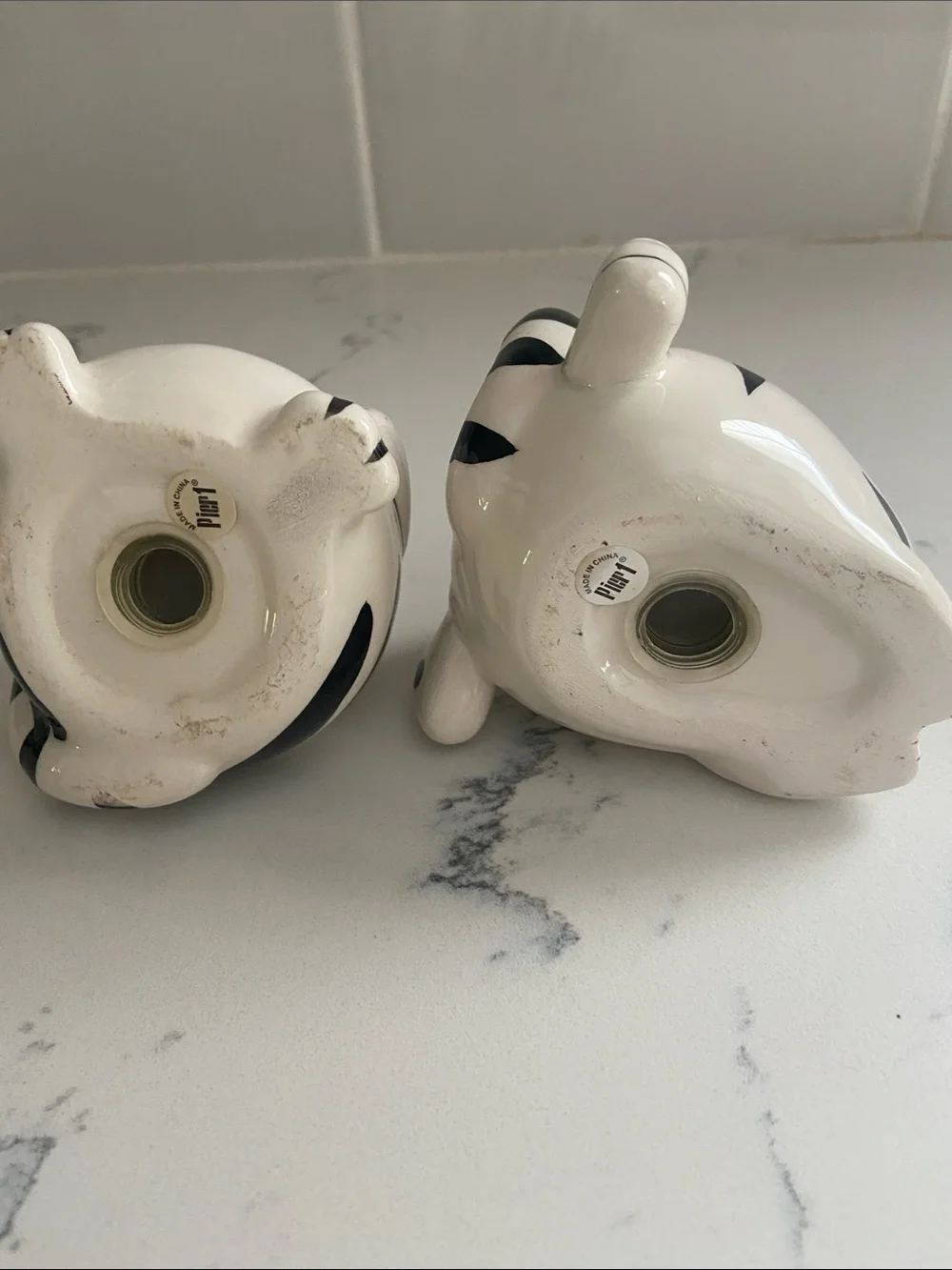 Whimsical Ceramic Cat Salt & Pepper Set - Black and White